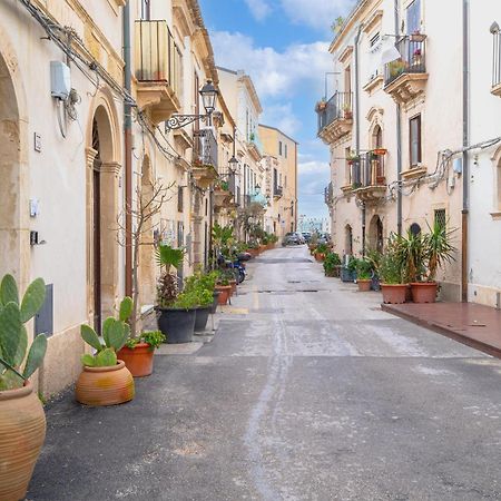 シラクーサLa Casa Di Eva In Via Nizzaアパートメント エクステリア 写真